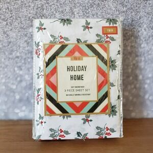 Christmas Snow Berry Holiday Twin Bed Sheet Set